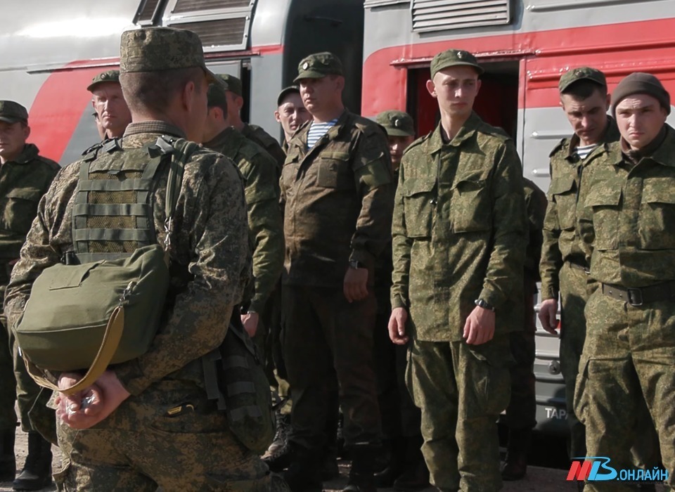 Жителей Волгоградской области старше 27 лет осенью 2023 года могут призвать в армию